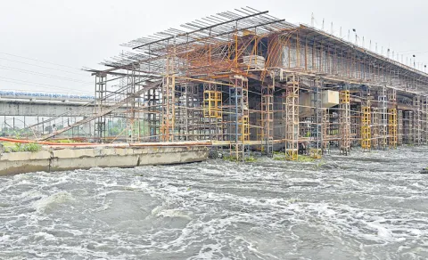 Heavy Flood Water Hits Musi River