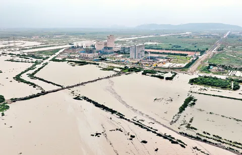 Heavy rains disrupt traffic from Guntur to the capital1