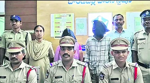 వివాహేతర సంబంధమే కారణం..