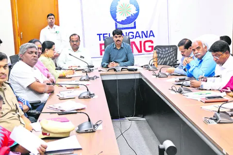 ప్రజలను అప్రమత్తం చేయండి 