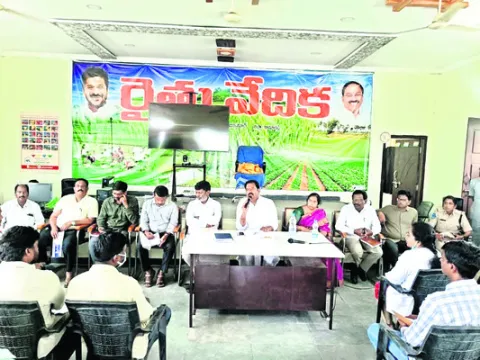 అందరికీ ‘సంక్షేమం’ బాధ్యత అధికారులదే 