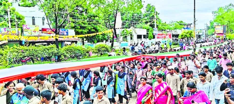 సందడి