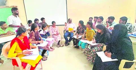అగ్రగామిగా అవతరించాలి