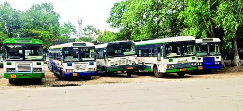 పేరుకే ఉచిత బస్సు 