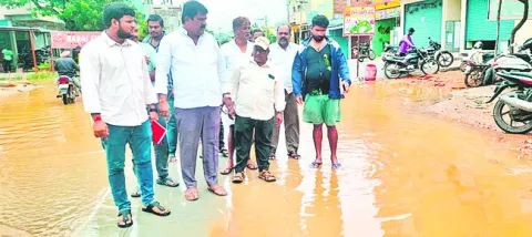 వర్షపునీరు వెళ్లేందుకు చర్యలు 