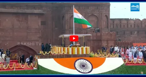 PM Modi Hoists National Flag At Red Fort On Indias 79th Independence Day 1