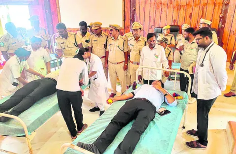 ప్రజలకు సేవ చేయడమే లక్ష్యం