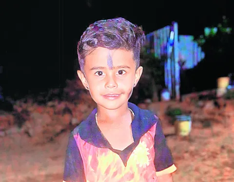 పండుగకు వచ్చి ..నీట మునిగి చిన్నారి మృత్యువాత 
