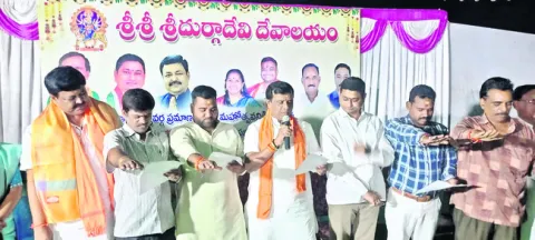ఆలయ అభివృద్ధికి కృషి చేస్తా