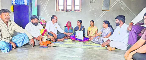 జవాన్‌ను వెతకడంలో చొరవ చూపాలి