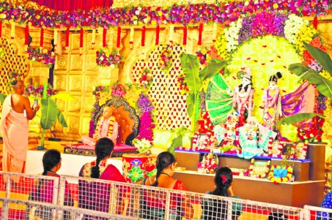 హరేకృష్ణ వైకుంఠంలో కృష్ణాష్టమి వేడుకలు 