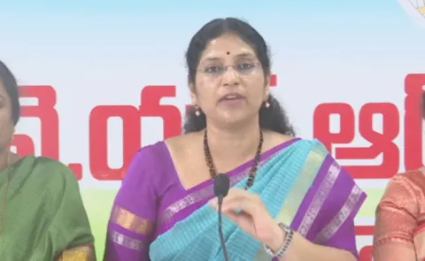 Varudu Kalyani Fires On Chandrababu Govt Fraud In Name Of Free Buses