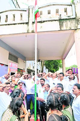 బీసీ మహిళా నేతకు అవమానం! 