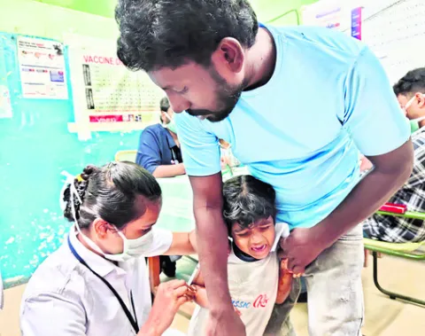నడుచు