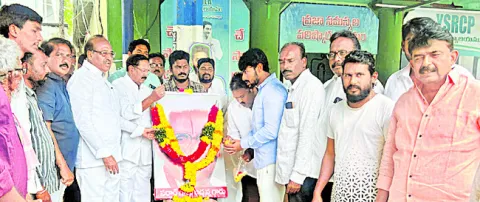 నిబద్ధత కలిగిన నాయకుడు గౌతు లచ్చన్న 