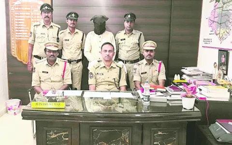 గొలుసు దొంగ అరెస్ట్‌
