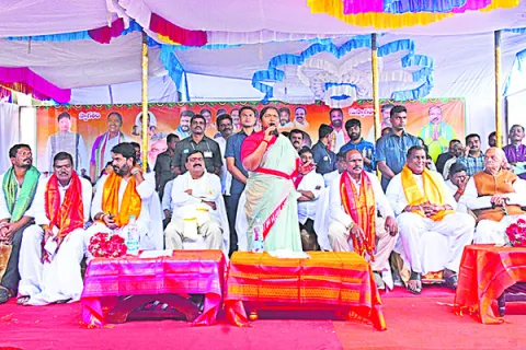 మహిళా సాధికారతకు కృషి 