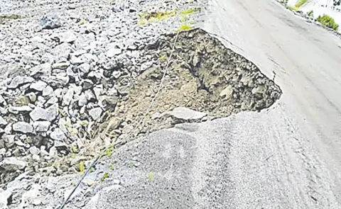 Andhra Pradesh Polavaram project coffer dam sinks to 8 feet deep