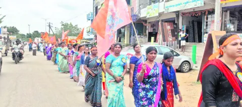 భక్తిశ్రద్ధలతో  శ్రీకృష్ణ జన్మాష్టమి 
