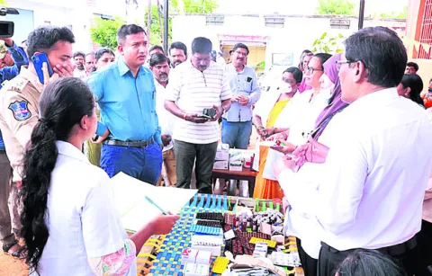 ఫీవర్‌ సర్వే నిర్వహించాలి
