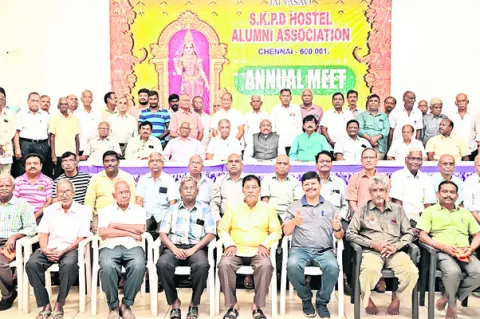 పూర్వవిద్యార్థుల కలయిక
