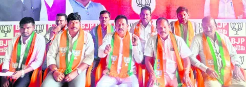 ఆర్‌ఎస్‌ ప్రవీణ్‌కుమార్‌వి చిల్లర మాటలు