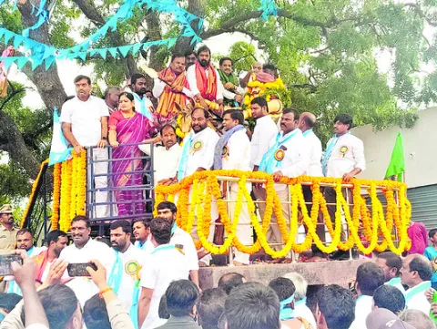 సర్దార్‌ పాపన్నగౌడ్‌ సేవలు మరువలేనివి 