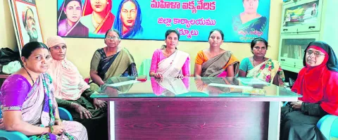 పెన్షనర్ల ఆరోగ్య పరిరక్షణకు ప్రత్యేక చర్యలు 