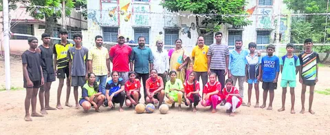 రాష్ట్రస్థాయి పోటీలకు ఎంపిక
