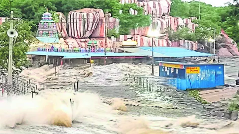 గంగమ్మ ఒడిలో దుర్గమ్మ 