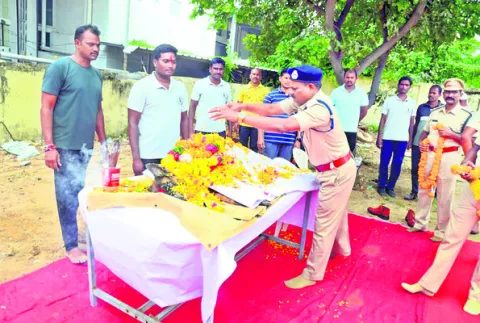 పోలీస