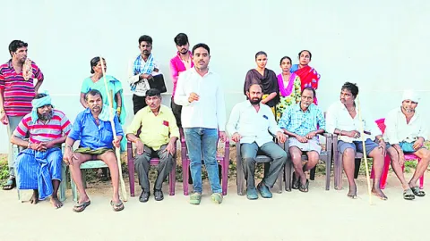 బీఈడీ అభ్యర్థులకు న్యాయం చేయండి 
