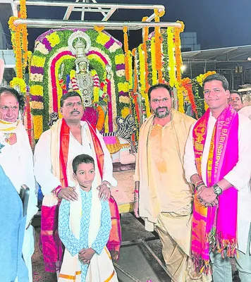 ఆధ్యాత్మిక చింతన కలిగి ఉండాలి