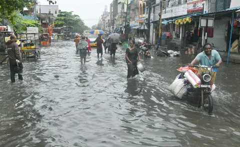 Heavy Rain Fall In Telugu States Updates
