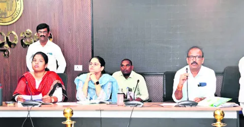 సౌర విద్యుత్‌కు ప్రతిపాదనలు సమర్పించాలి