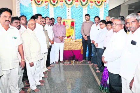 సాహస వీరుడు సర్దార్‌ సర్వాయి పాపన్న 