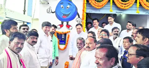 నాకు పదవి లేకున్నా.. ఉన్నట్లే