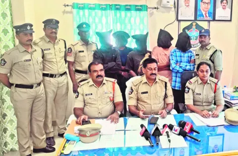 లారీ 