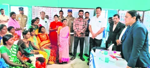 చెంచులకు న్యాయ సహాయం అందిస్తాం