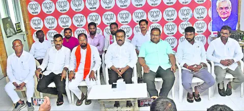 నిర్మల్‌ అభివృద్ధికి కృషి