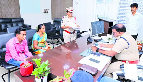 సమస్యలకు త్వరితగతిన పరిష్కారం 