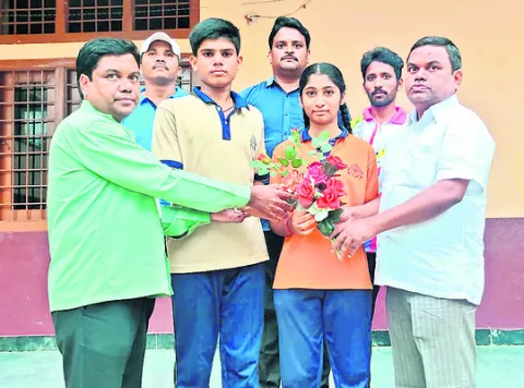 రాష్ట్రస్థాయి వాలీబాల్‌ పోటీలకు ఎంపిక