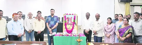 పాపన్నగౌడ్‌ ఆశయాలు సాధిద్దాం 