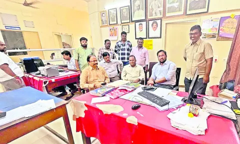 ప్రభుత్వ మార్గదర్శకాలతోనే ఆటోమ్యుటేషన్‌ 

