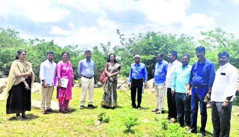 కేంద్రియ విద్యాలయ ఏర్పాటుకు స్థల పరిశీలన 
