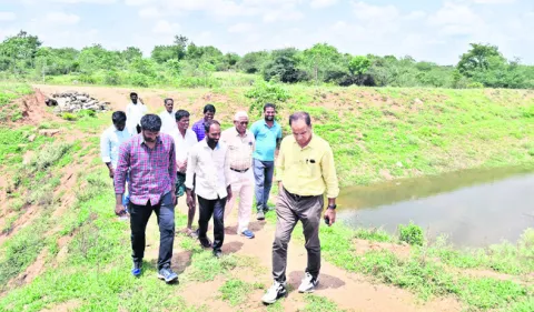 చివరి ఆయకట్టుకు సాగునీరందిస్తాం 
