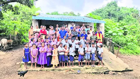 ఉపాధ్యాయుల్లేని పాఠశాల 