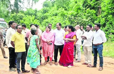 గ్రామ సమస్యలను విస్మరిస్తున్న కూటమి ప్రభుత్వం 