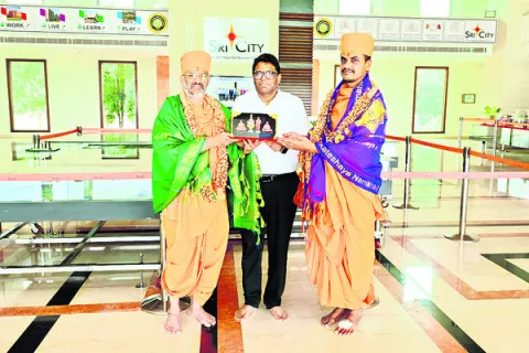 శ్రీసిటీలో ‘అక్షరధామ్‌’ గురువులు 