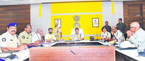 భక్తులకు ఇబ్బంది లేకుండా ఏర్పాట్లు